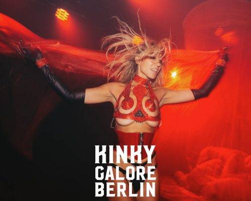 2025_aderholdprojects_fotografie_event_party_kinky_galore_fetisch_Hamburg_UebelGefaehrlich9138