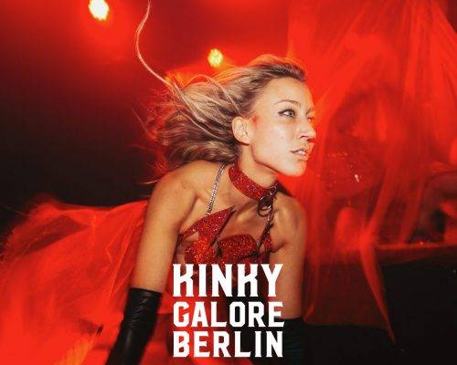 2025_aderholdprojects_fotografie_event_party_kinky_galore_fetisch_Hamburg_UebelGefaehrlich9215