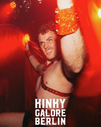 2025_aderholdprojects_fotografie_event_party_kinky_galore_fetisch_Hamburg_UebelGefaehrlich9460