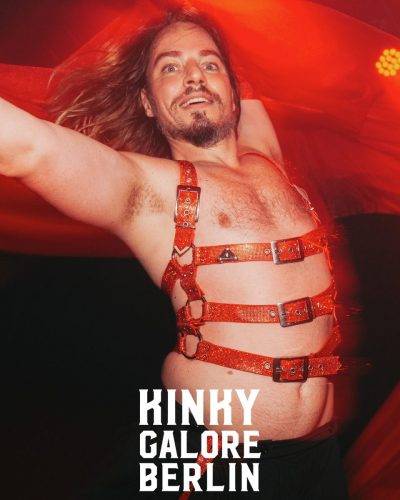 2025_aderholdprojects_fotografie_event_party_kinky_galore_fetisch_Hamburg_UebelGefaehrlich9544