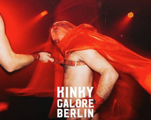 2025_aderholdprojects_fotografie_event_party_kinky_galore_fetisch_Hamburg_UebelGefaehrlich9606