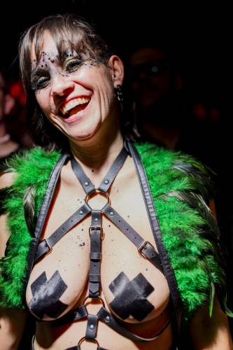 KinkyGalore_08032024_ZOOM_FFM_SensualshootFFM-9892