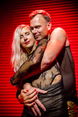 KinkyGalore sensualshootFFM 5years-52