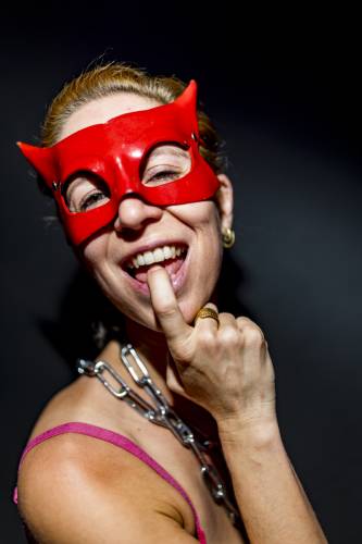 KINKY GALORE WIEN FLEX SENSUALSHOOTFFM