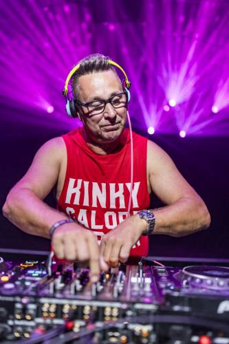 KINKY GALORE FRANKFURT ZOOM SENSUALSHOOTFFM