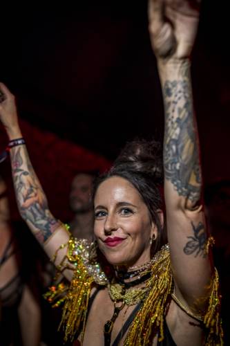 KINKY GALORE FRANKFURT ZOOM SENSUALSHOOTFFM