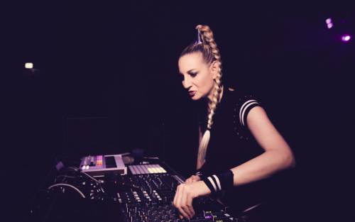 vh_je_kg_20230923_zoom-4500