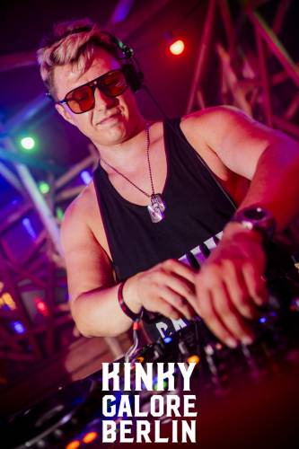 KinkyGalore_FridasPier_2_sensualshootFFM-3687