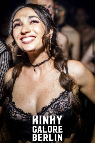 KinkyGaloreMannheim sensualshootFFM-9134