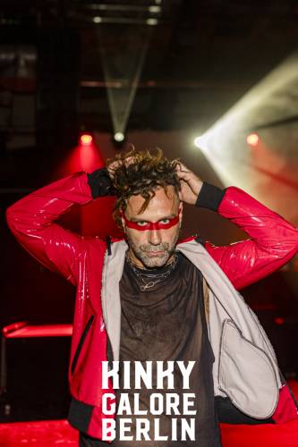 KinkyGaloreStuttgart_sensualshootFFM_mitLogo-0410-004