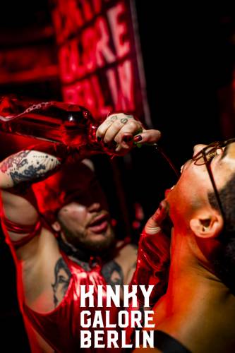 KinkyGaloreStuttgart_sensualshootFFM_mitLogo-0578-014