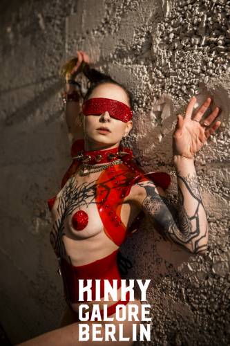 KinkyGaloreStuttgart_sensualshootFFM_mitLogo-1308-059