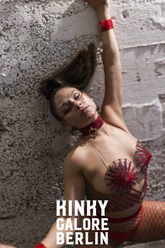 KinkyGaloreStuttgart_sensualshootFFM_mitLogo-1345-065