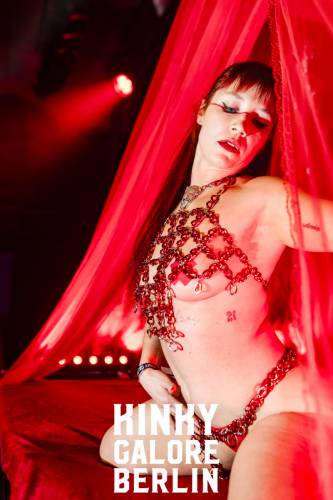KinkyGaloreStuttgart_sensualshootFFM_mitLogo-2660-126