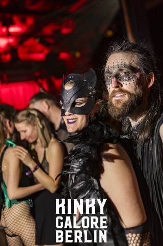 KinkyGaloreStuttgart_sensualshootFFM_mitLogo-2764-135