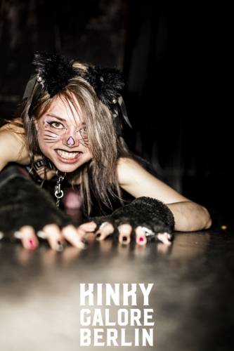 KinkyGaloreStuttgart_sensualshootFFM_mitLogo-2792-137