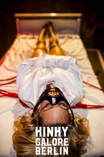 KinkyGaloreStuttgart_sensualshootFFM_mitLogo-3014-145