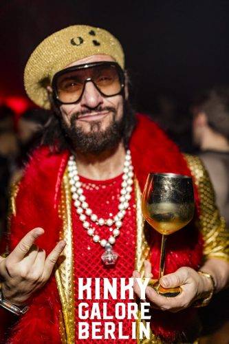 Hamburg mit Logo April 25