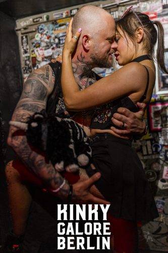 Hamburg mit Logo April 25