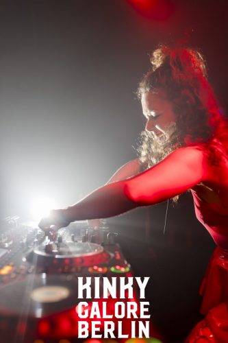 Hamburg mit Logo April 25