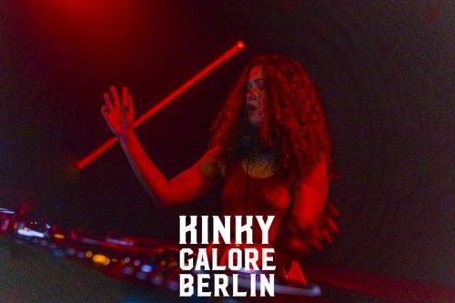 Hamburg mit Logo April 25