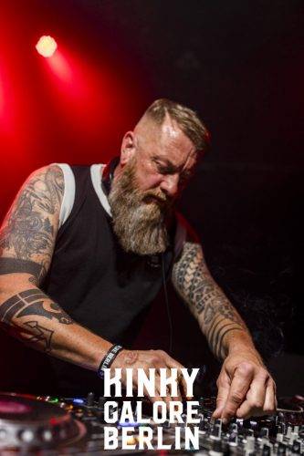 Hamburg mit Logo April 25