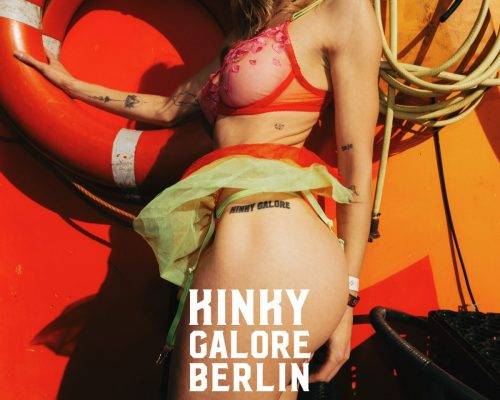 2025_aderholdprojects_fotografie_event_party_kinky_galore_fetisch_BootsParty_Berlin6975