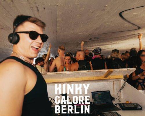 2025_aderholdprojects_fotografie_event_party_kinky_galore_fetisch_BootsParty_Berlin7020