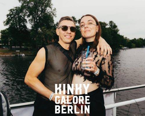 2025_aderholdprojects_fotografie_event_party_kinky_galore_fetisch_BootsParty_Berlin7412