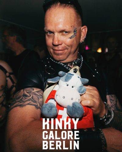 2025_aderholdprojects_fotografie_event_party_kinky_galore_fetisch_BootsParty_Berlin7422