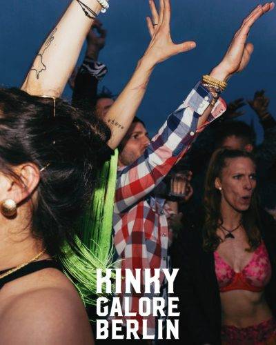 2025_aderholdprojects_fotografie_event_party_kinky_galore_fetisch_BootsParty_Berlin7715