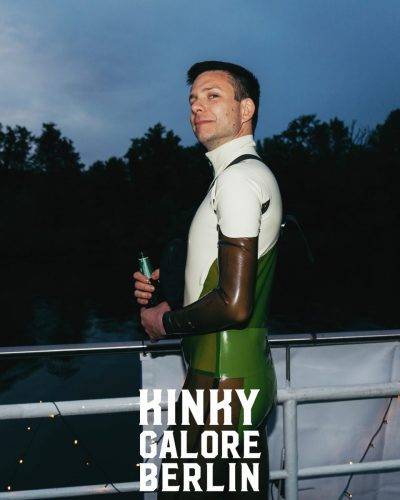 2025_aderholdprojects_fotografie_event_party_kinky_galore_fetisch_BootsParty_Berlin7752