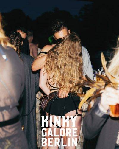 2025_aderholdprojects_fotografie_event_party_kinky_galore_fetisch_BootsParty_Berlin7759