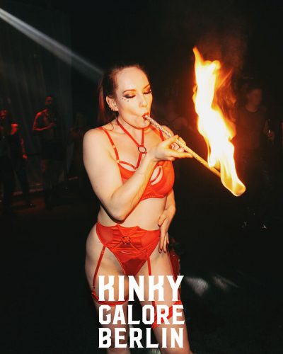 2025_aderholdprojects_fotografie_event_party_kinky_galore_fetisch_Hamburg_UebelGefaehrlich5438
