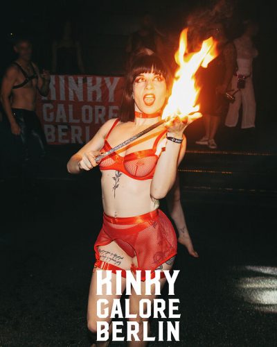 2025_aderholdprojects_fotografie_event_party_kinky_galore_fetisch_Hamburg_UebelGefaehrlich5491