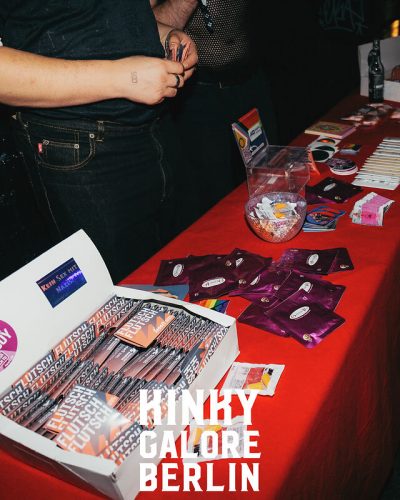 2025_aderholdprojects_fotografie_event_party_kinky_galore_fetisch_Hamburg_UebelGefaehrlich5941