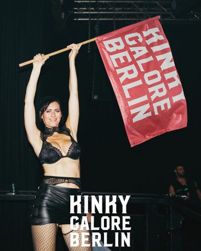 2025_aderholdprojects_fotografie_event_party_kinky_galore_fetisch_Hamburg_UebelGefaehrlich5992