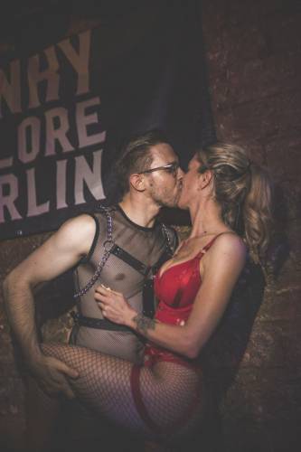 KinkyGalore FREUD sensualshootFFM-0076