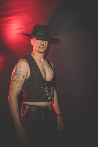 KinkyGalore FREUD sensualshootFFM-9586