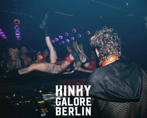 2025_aderholdprojects_fotografie_event_party_kinky_galore_fetisch_Stuttgart_FridasPier2386