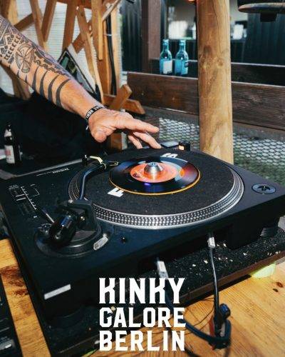 2025_aderholdprojects_fotografie_event_party_kinky_galore_fetisch_Stuttgart_FridasPier3303